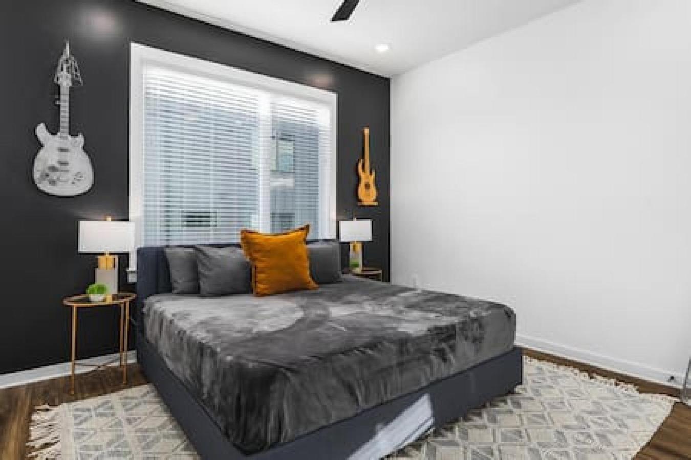 Spacious Home With Large Patio Rooftop Deck And Garage 내슈빌 외부 사진