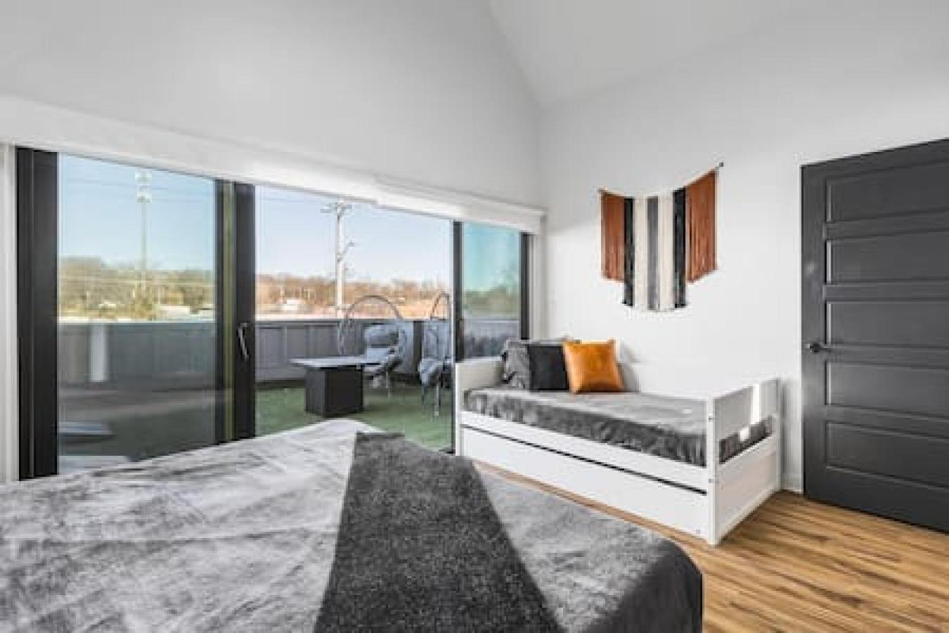 Spacious Home With Large Patio Rooftop Deck And Garage 내슈빌 외부 사진